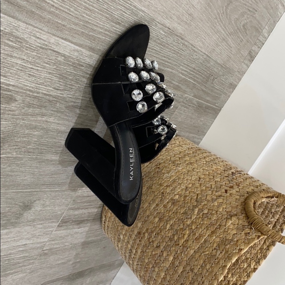 👠 black heels🖤